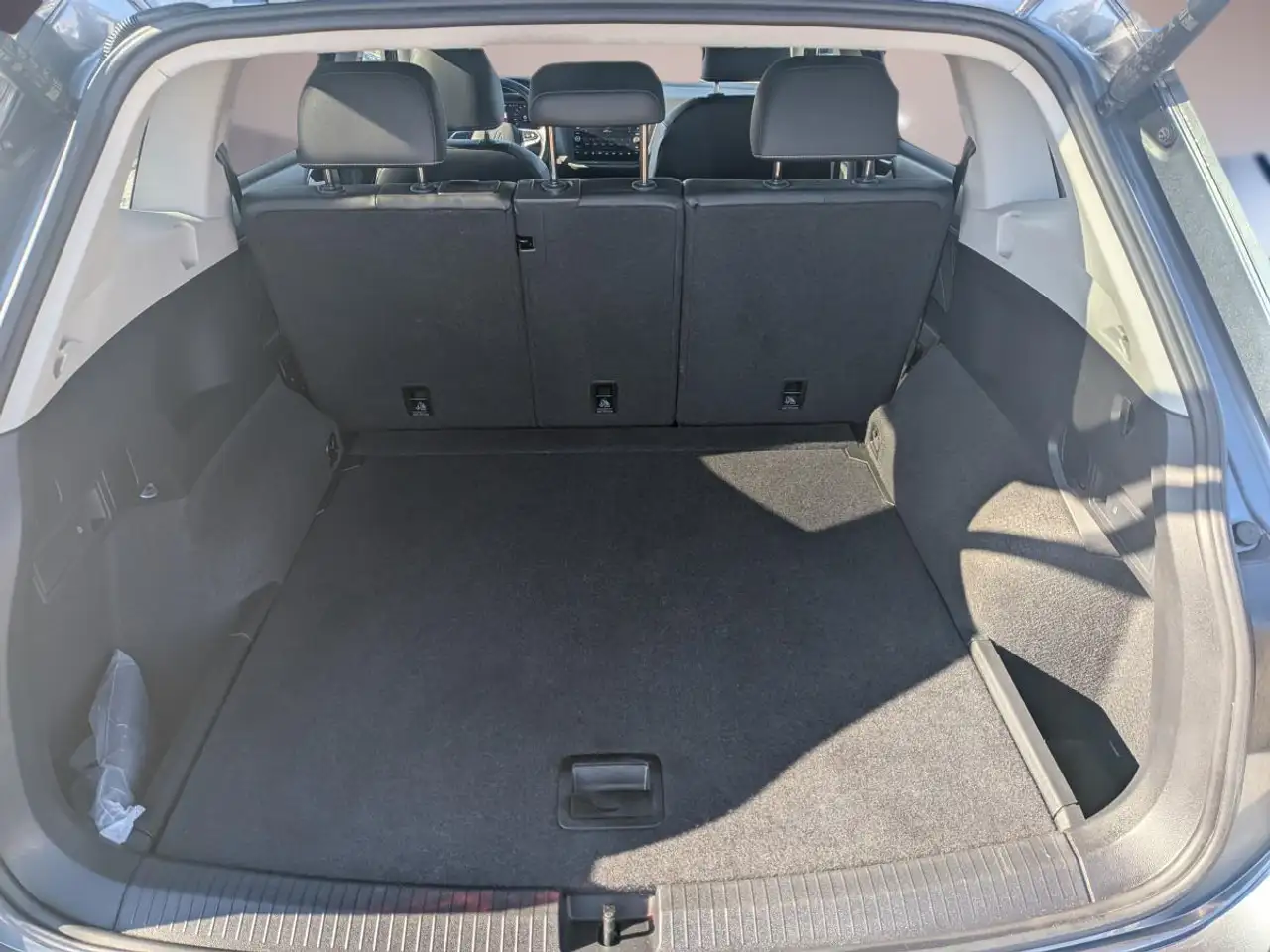 Volkswagen Tiguan снимка Volkswagen Tiguan