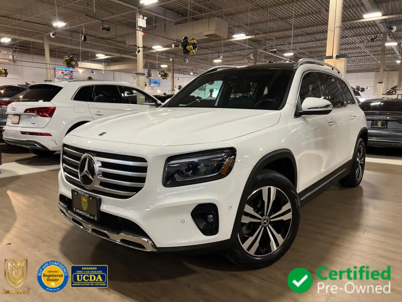 Mercedes-Benz GLB снимка Mercedes-Benz GLB