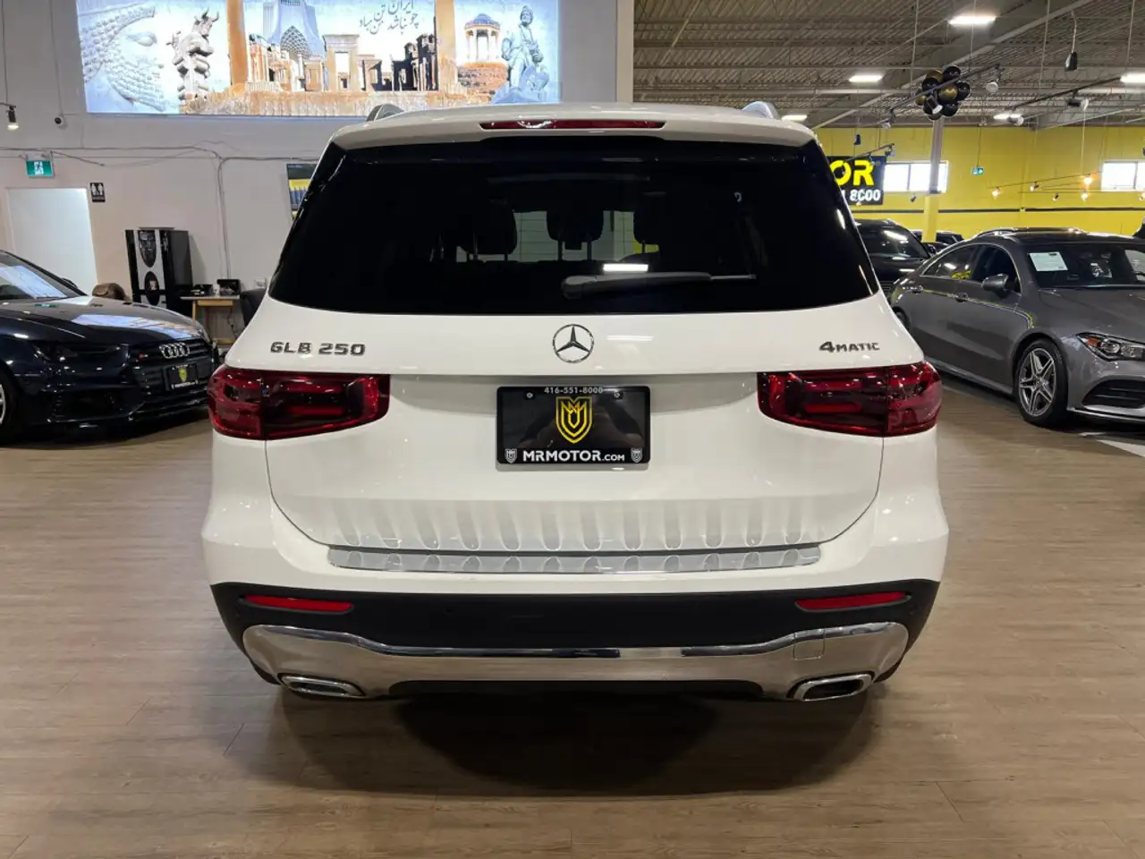 Mercedes-Benz GLB снимка Mercedes-Benz GLB