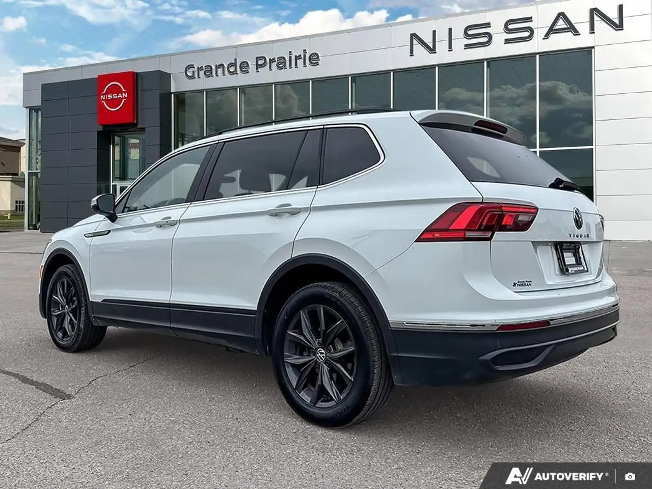 Volkswagen Tiguan снимка Volkswagen Tiguan