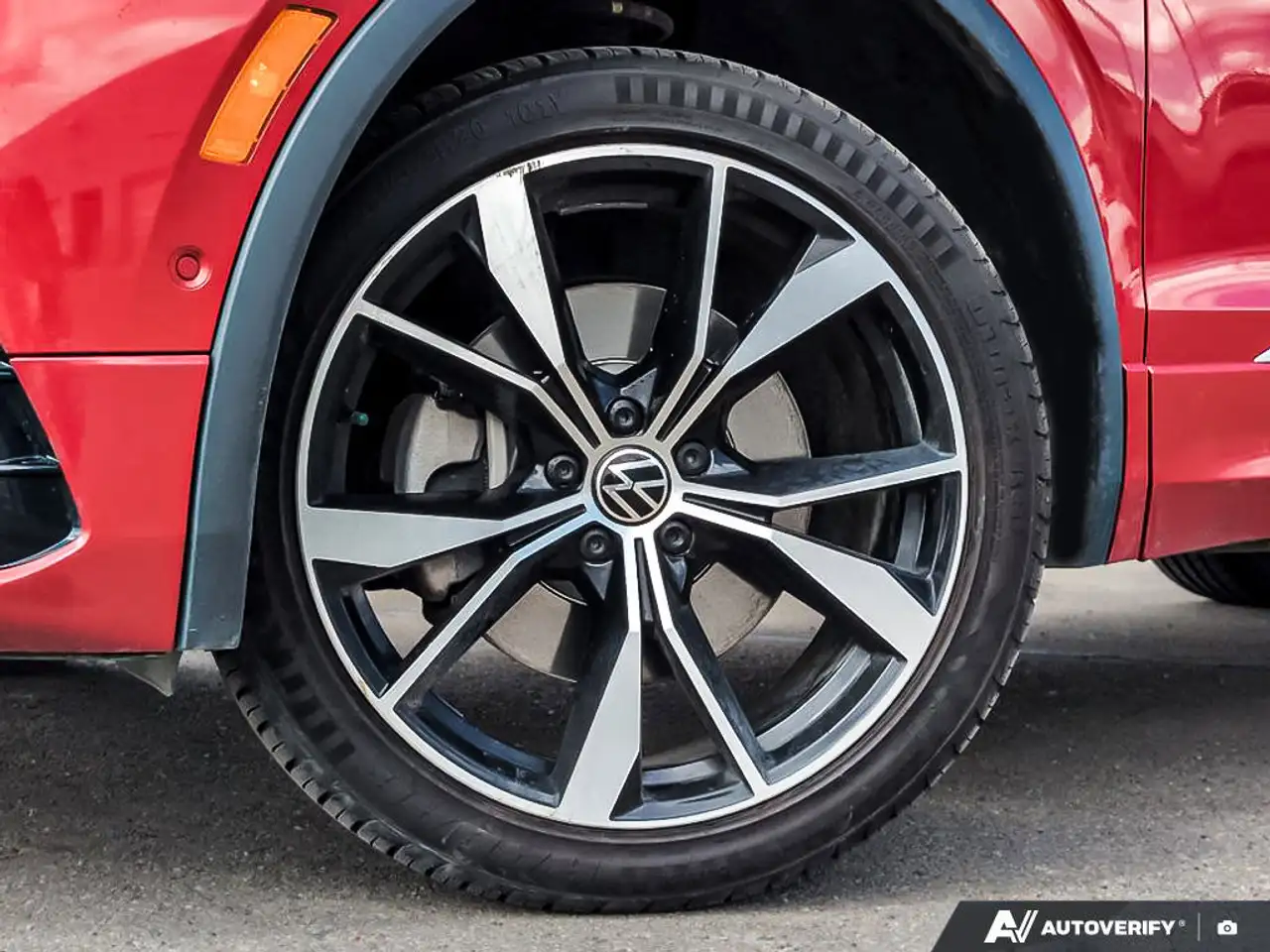 Volkswagen Tiguan снимка Volkswagen Tiguan