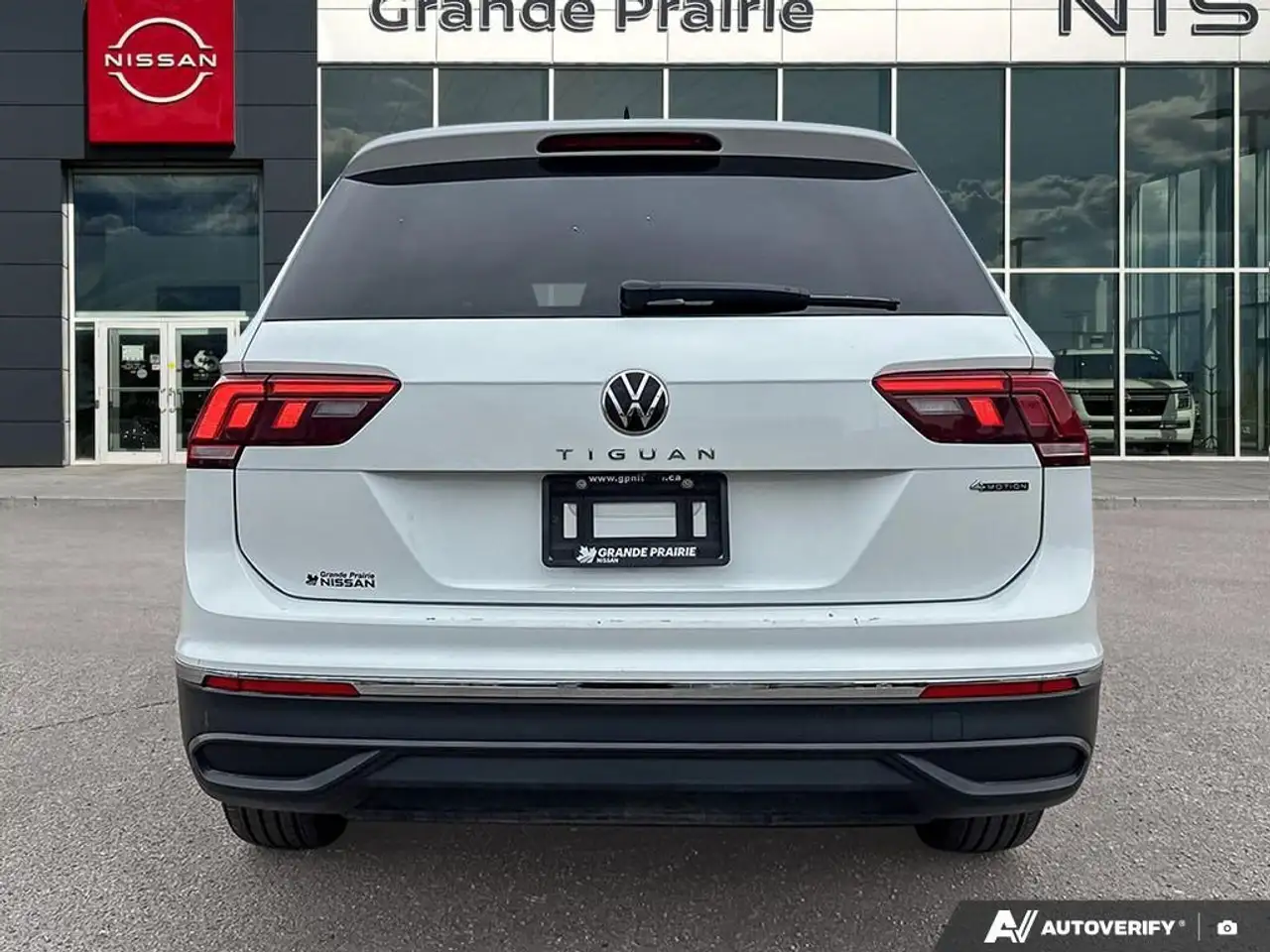 Volkswagen Tiguan снимка Volkswagen Tiguan