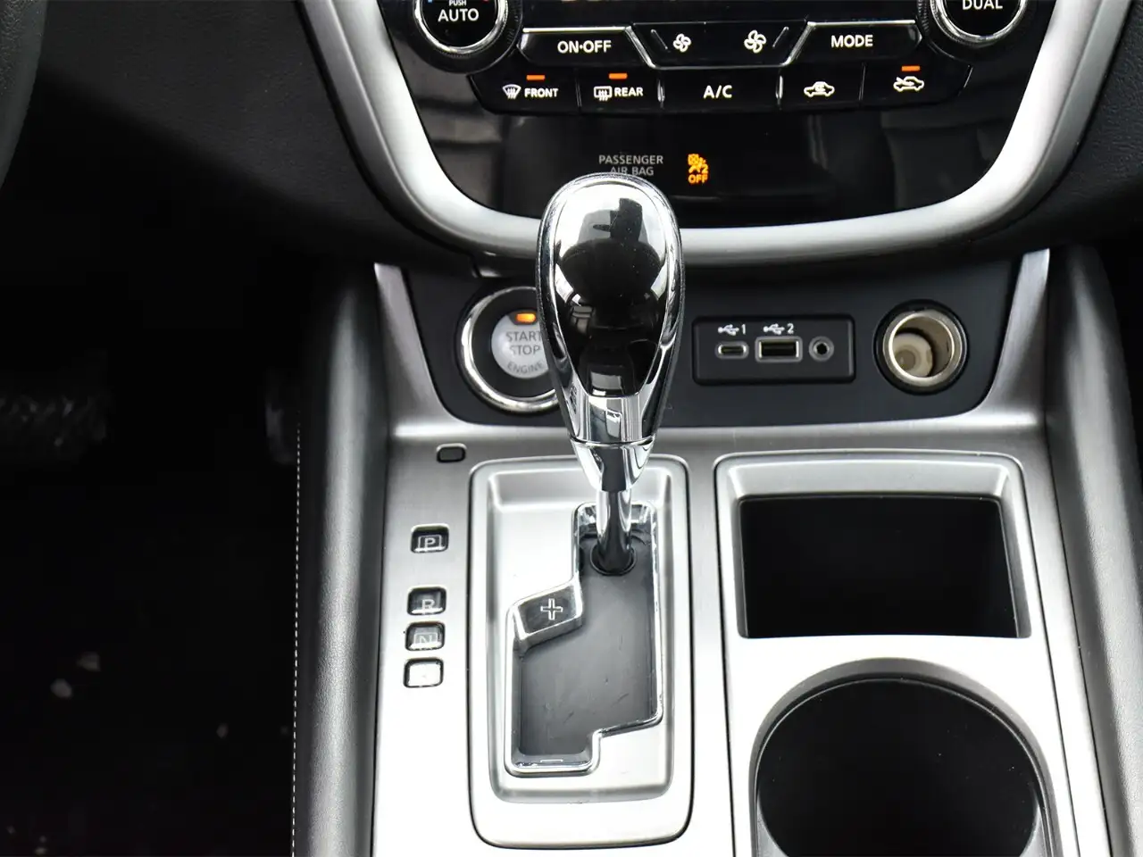 Nissan Murano снимка Nissan Murano
