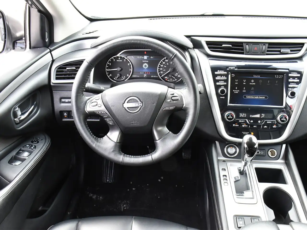 Nissan Murano снимка Nissan Murano
