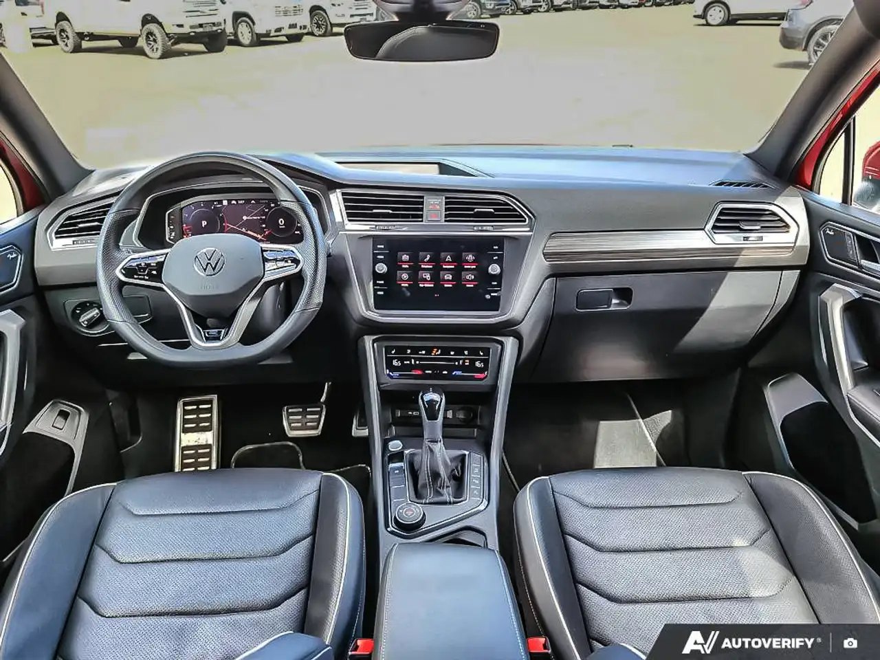 Volkswagen Tiguan снимка Volkswagen Tiguan