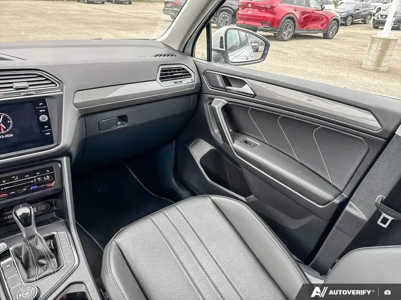 Volkswagen Tiguan снимка Volkswagen Tiguan