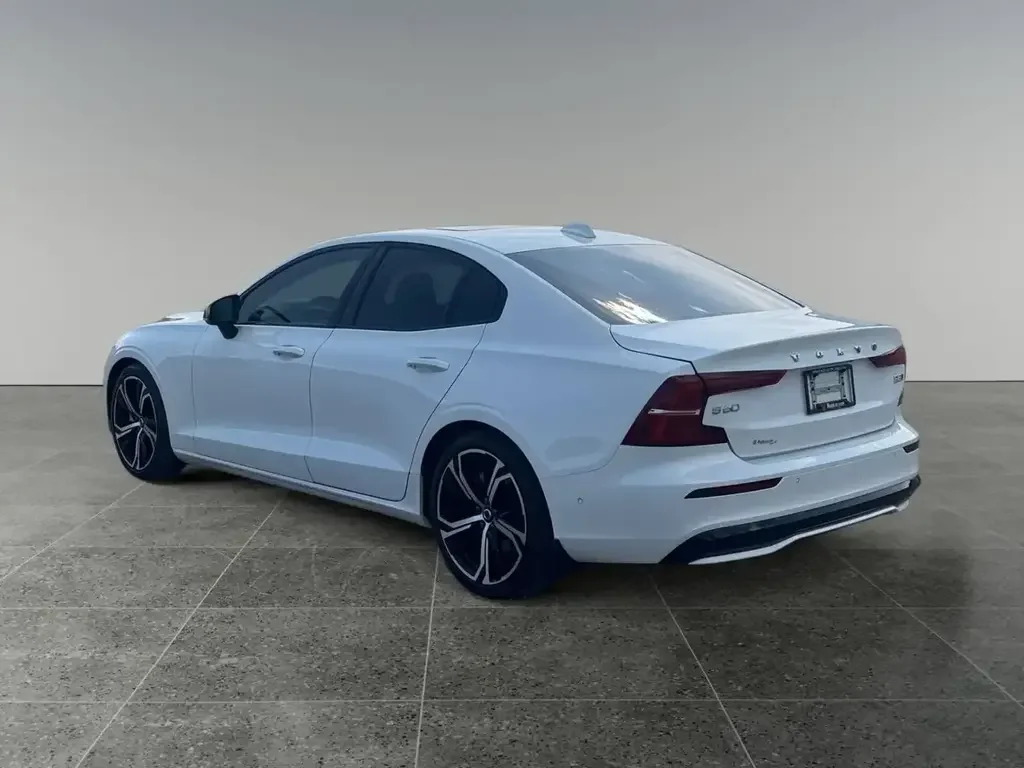 Volvo S60 photo Volvo S60