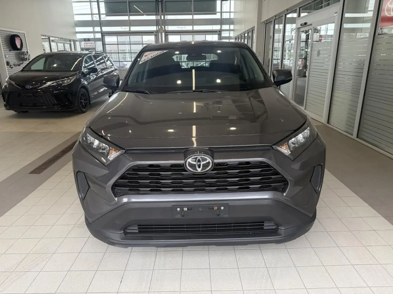 Toyota RAV 4 снимка Toyota RAV 4