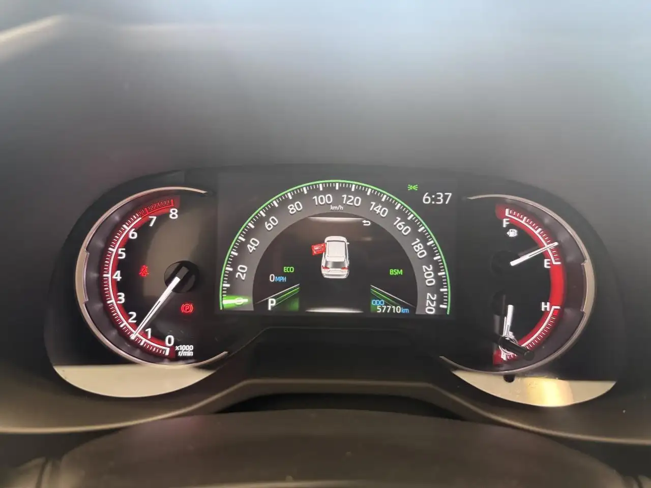 Toyota RAV 4 снимка Toyota RAV 4