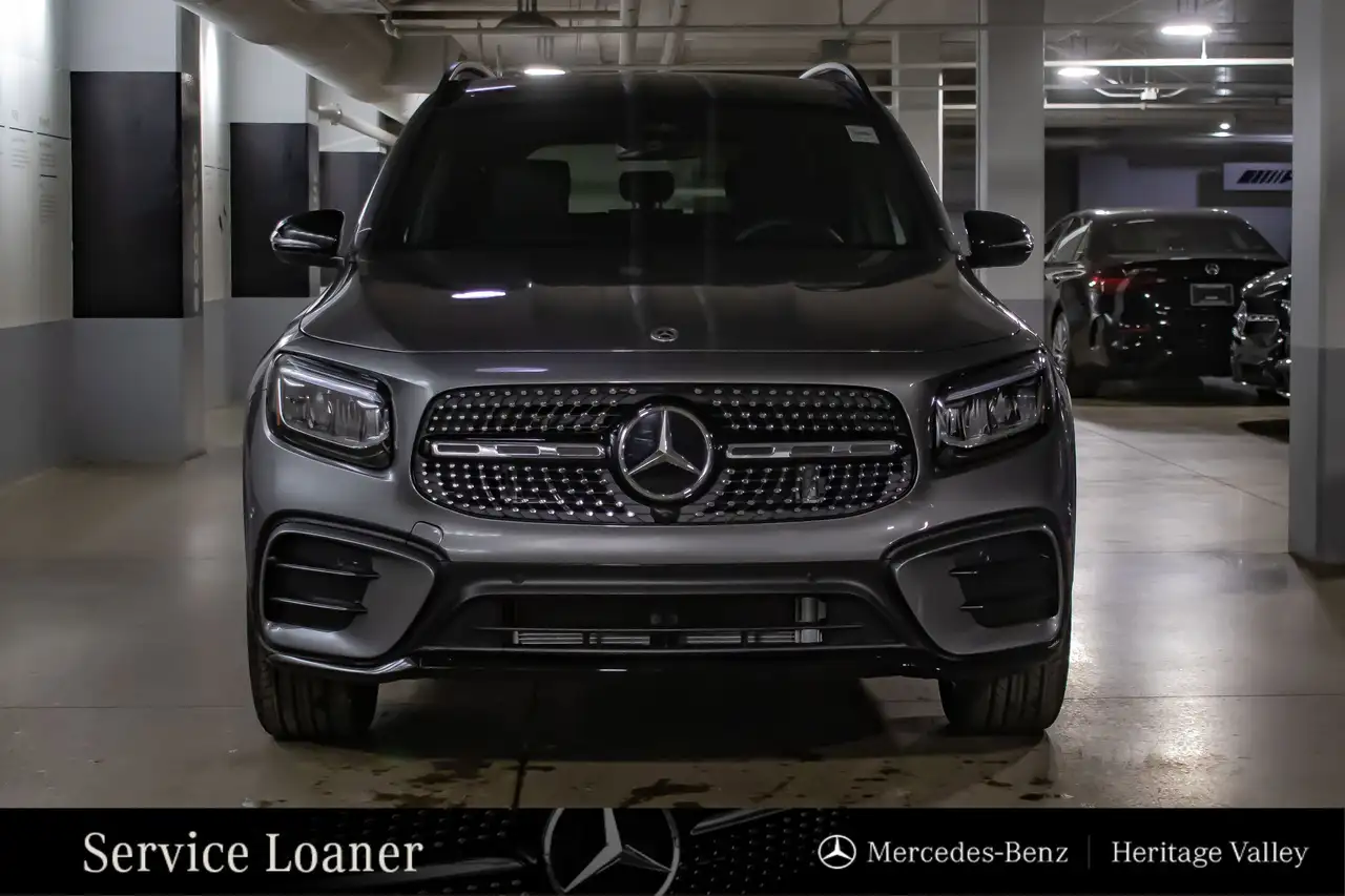 Mercedes-Benz GLB снимка Mercedes-Benz GLB
