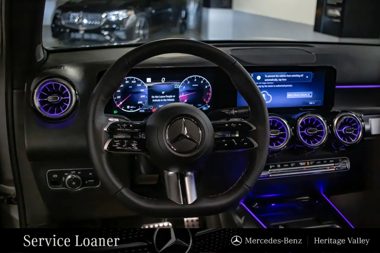 Mercedes-Benz GLB снимка Mercedes-Benz GLB