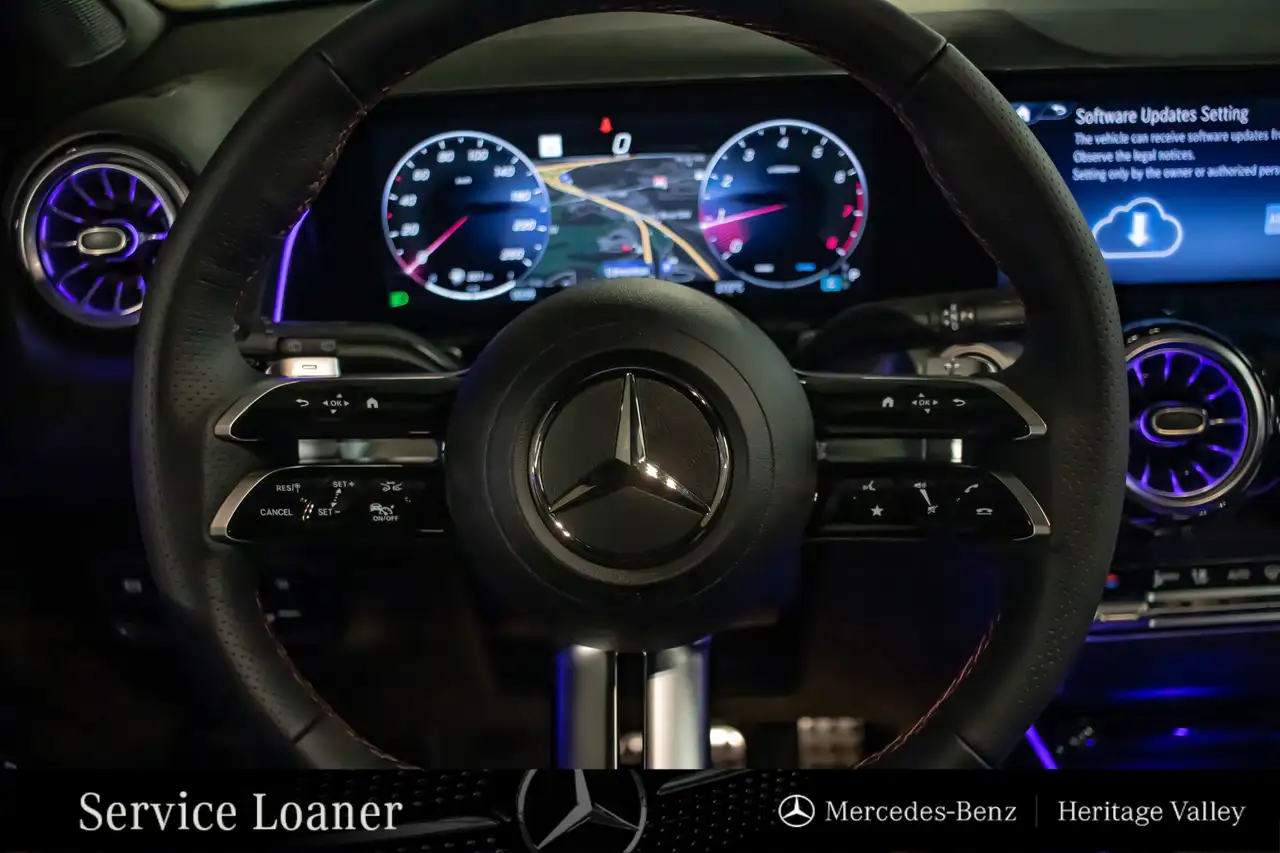 Mercedes-Benz GLB снимка Mercedes-Benz GLB