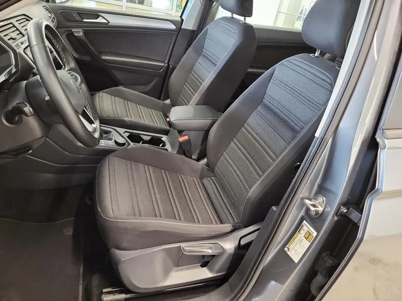 Volkswagen Tiguan снимка Volkswagen Tiguan