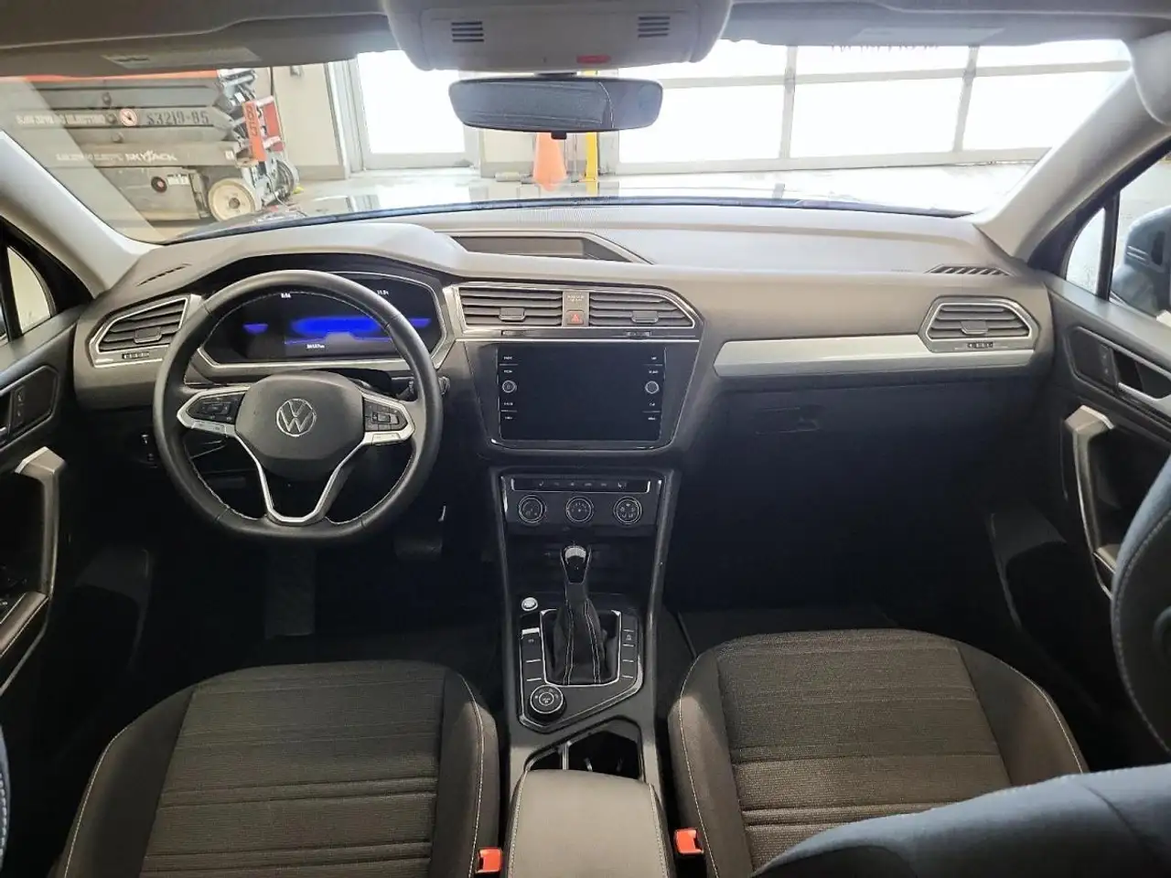 Volkswagen Tiguan снимка Volkswagen Tiguan