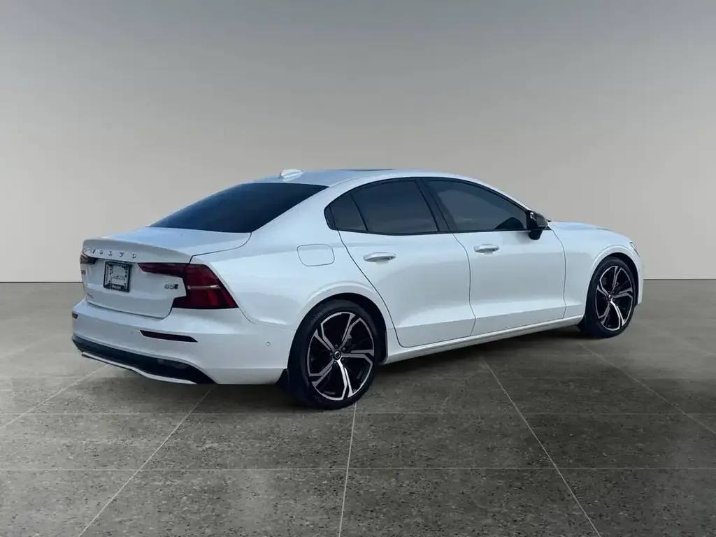 Volvo S60 photo Volvo S60