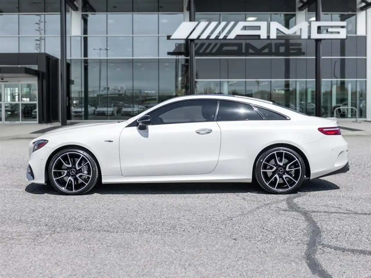 Mercedes-Benz E-Class fotografie Mercedes-Benz E-Class