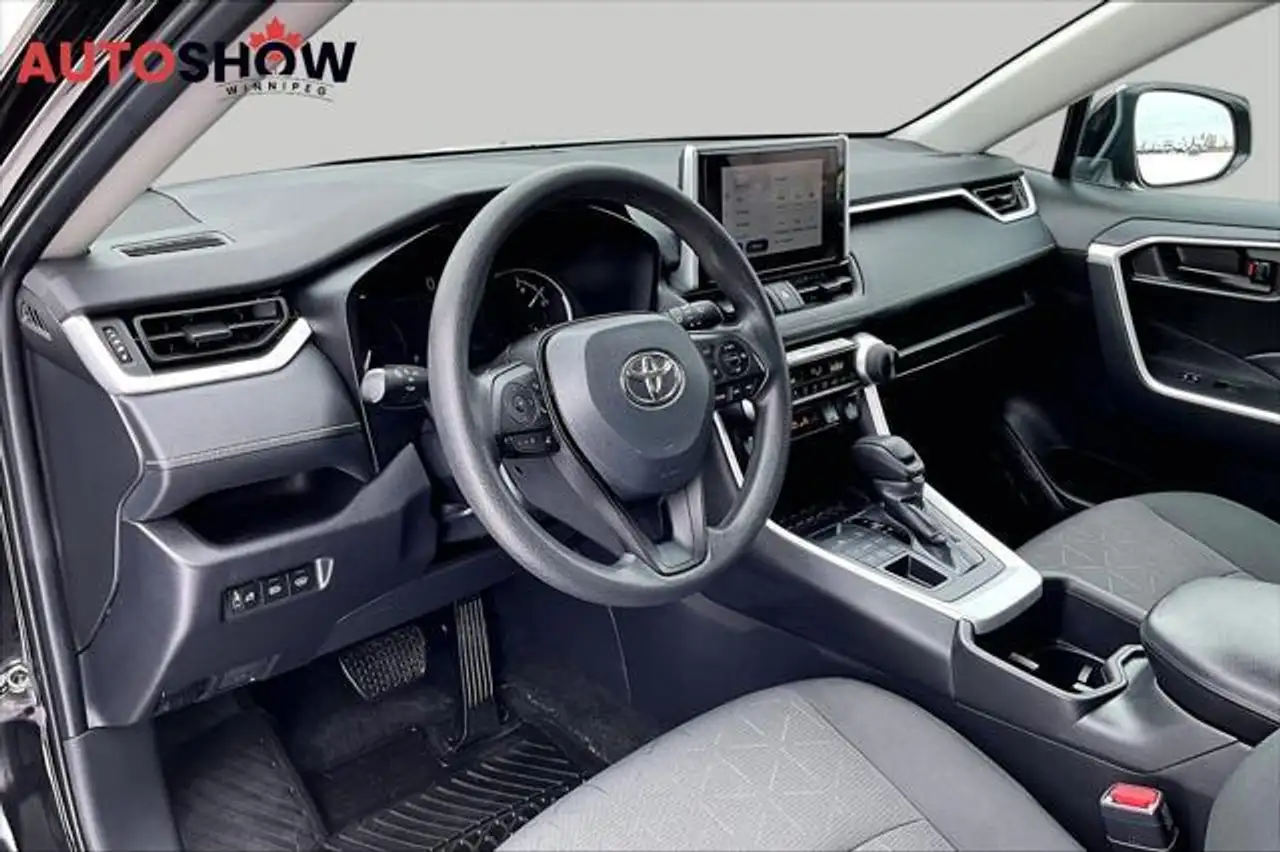 Toyota RAV 4 снимка Toyota RAV 4