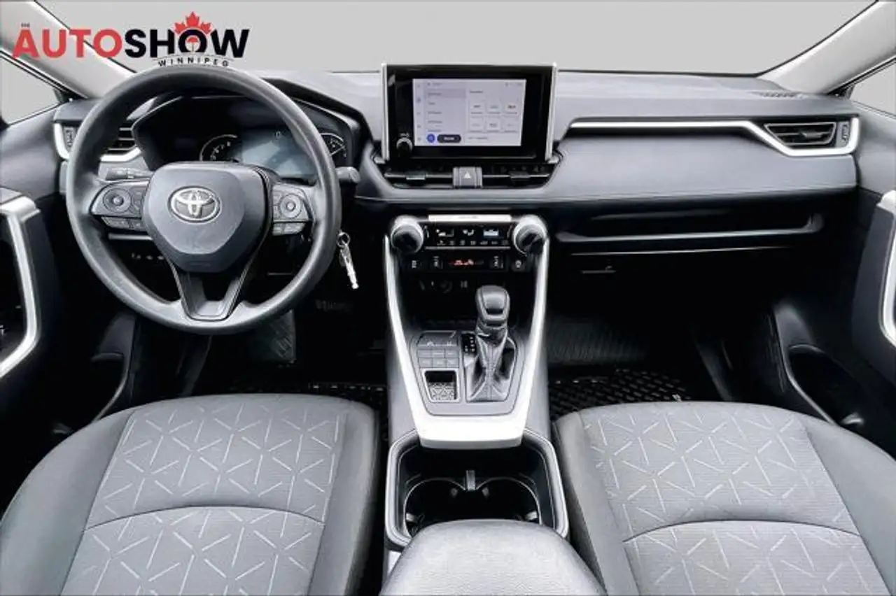 Toyota RAV 4 снимка Toyota RAV 4