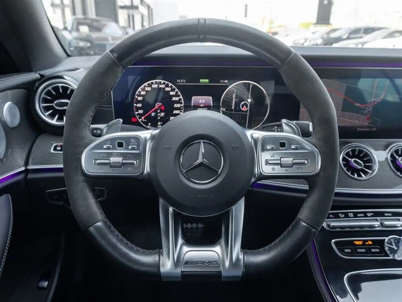 Mercedes-Benz E-Class fotografie Mercedes-Benz E-Class