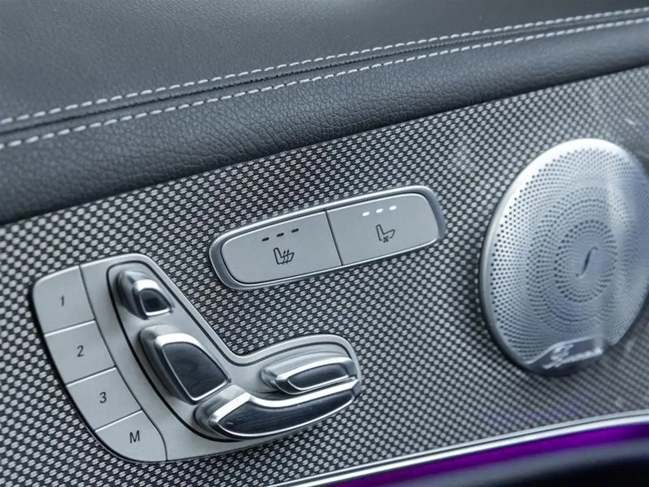 Mercedes-Benz E-Class fotografie Mercedes-Benz E-Class