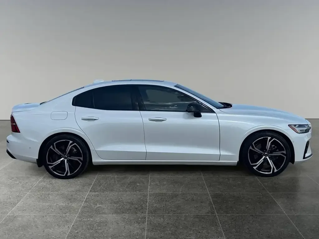 Volvo S60 photo Volvo S60