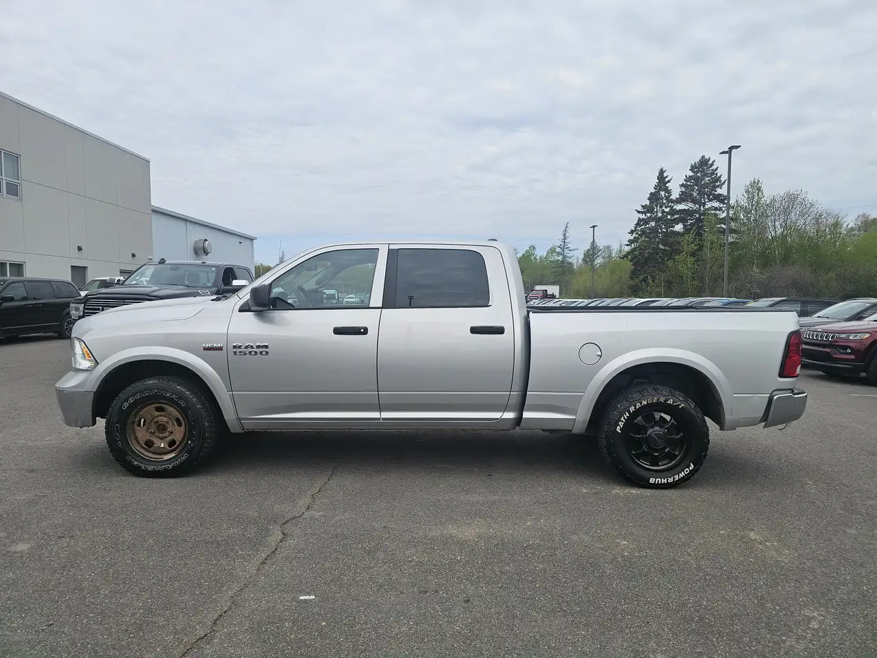 RAM 1500 снимка RAM 1500