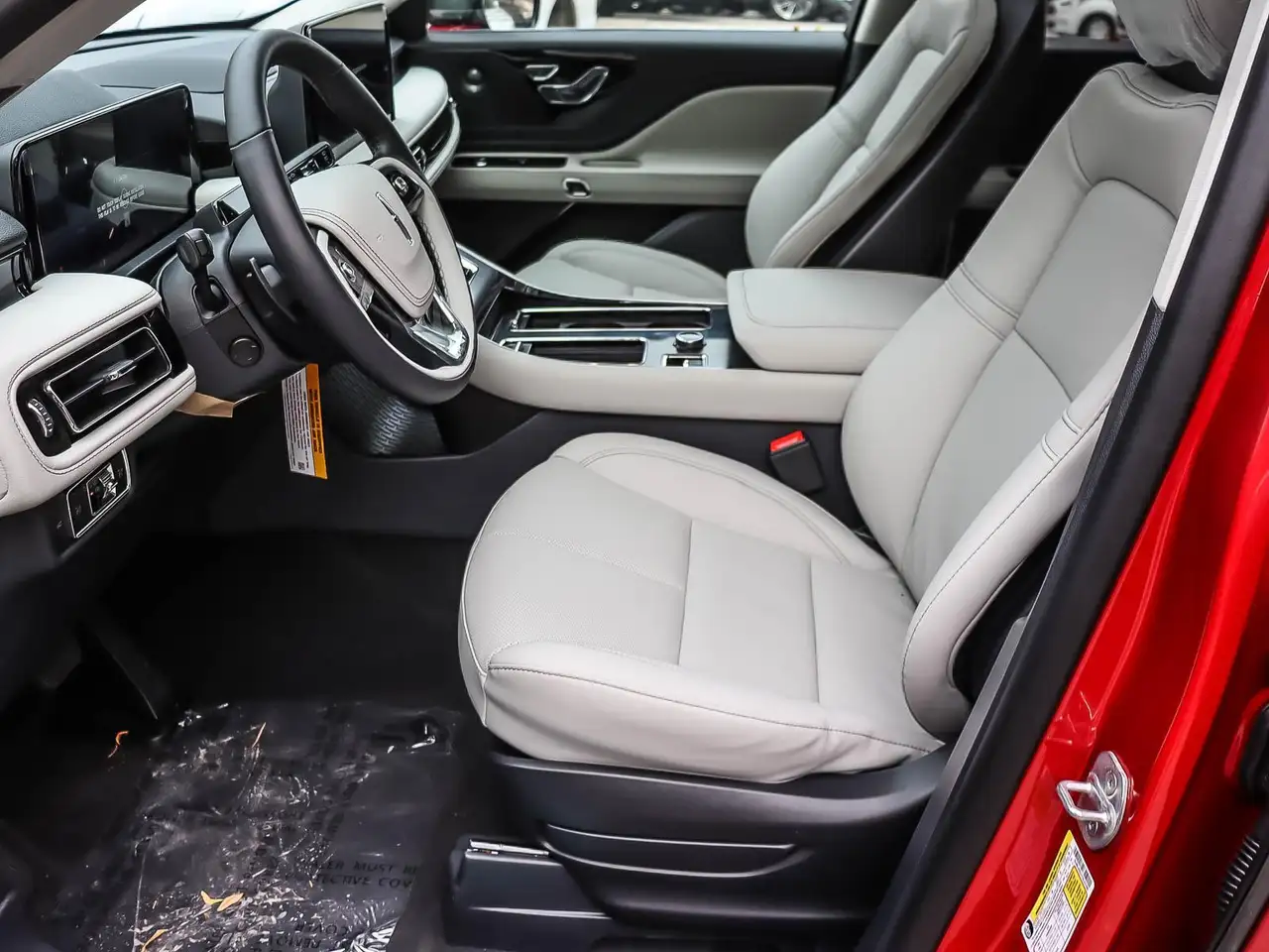 Lincoln Aviator снимка Lincoln Aviator