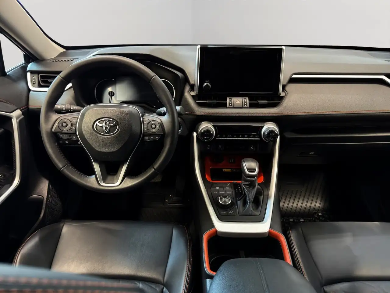 Toyota RAV 4 снимка Toyota RAV 4
