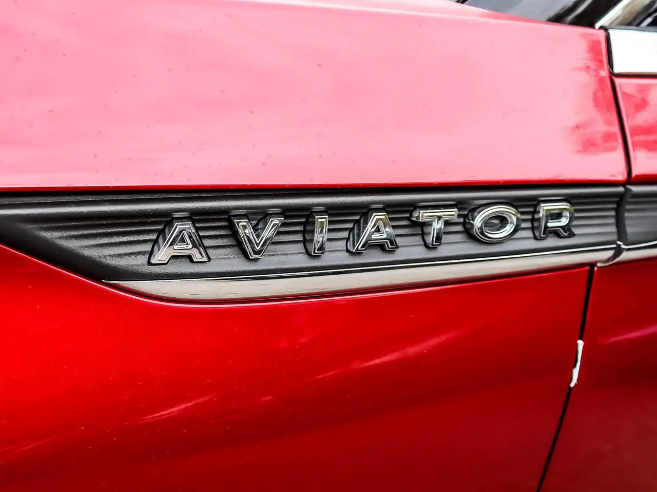 Lincoln Aviator снимка Lincoln Aviator