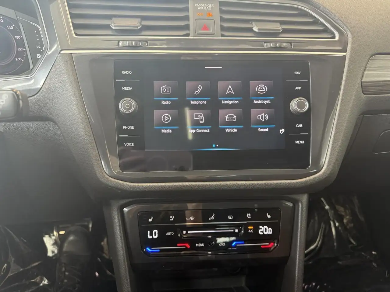 Volkswagen Tiguan снимка Volkswagen Tiguan