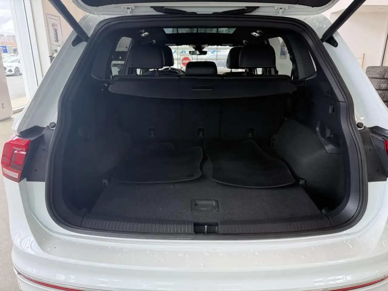 Volkswagen Tiguan снимка Volkswagen Tiguan