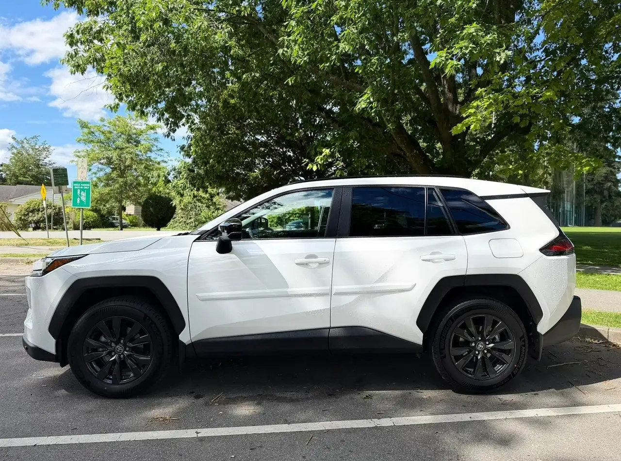 Toyota RAV 4 photo Toyota RAV 4