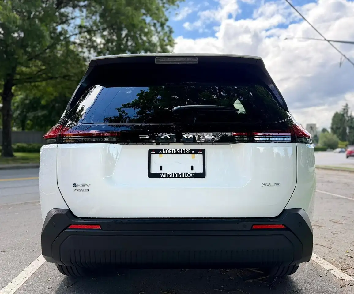 Toyota RAV 4 photo Toyota RAV 4