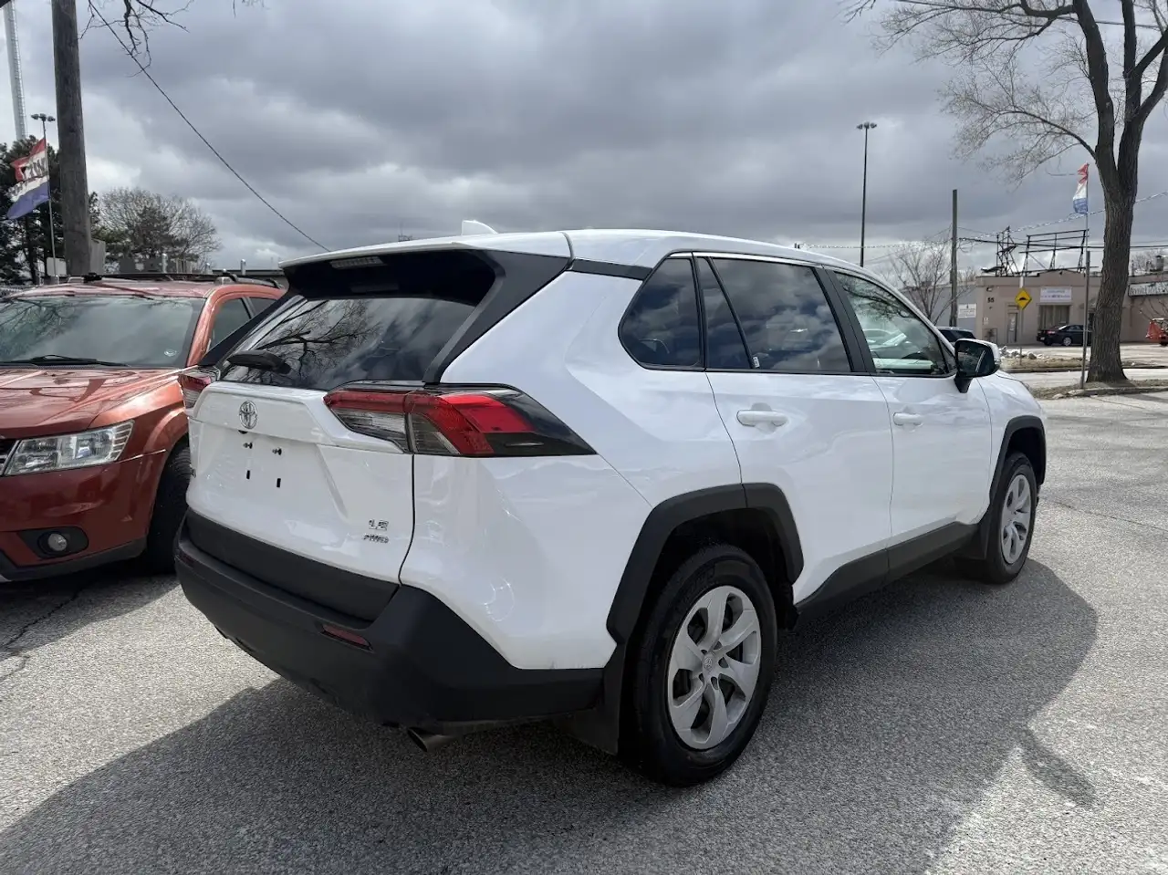 Toyota RAV 4 снимка Toyota RAV 4
