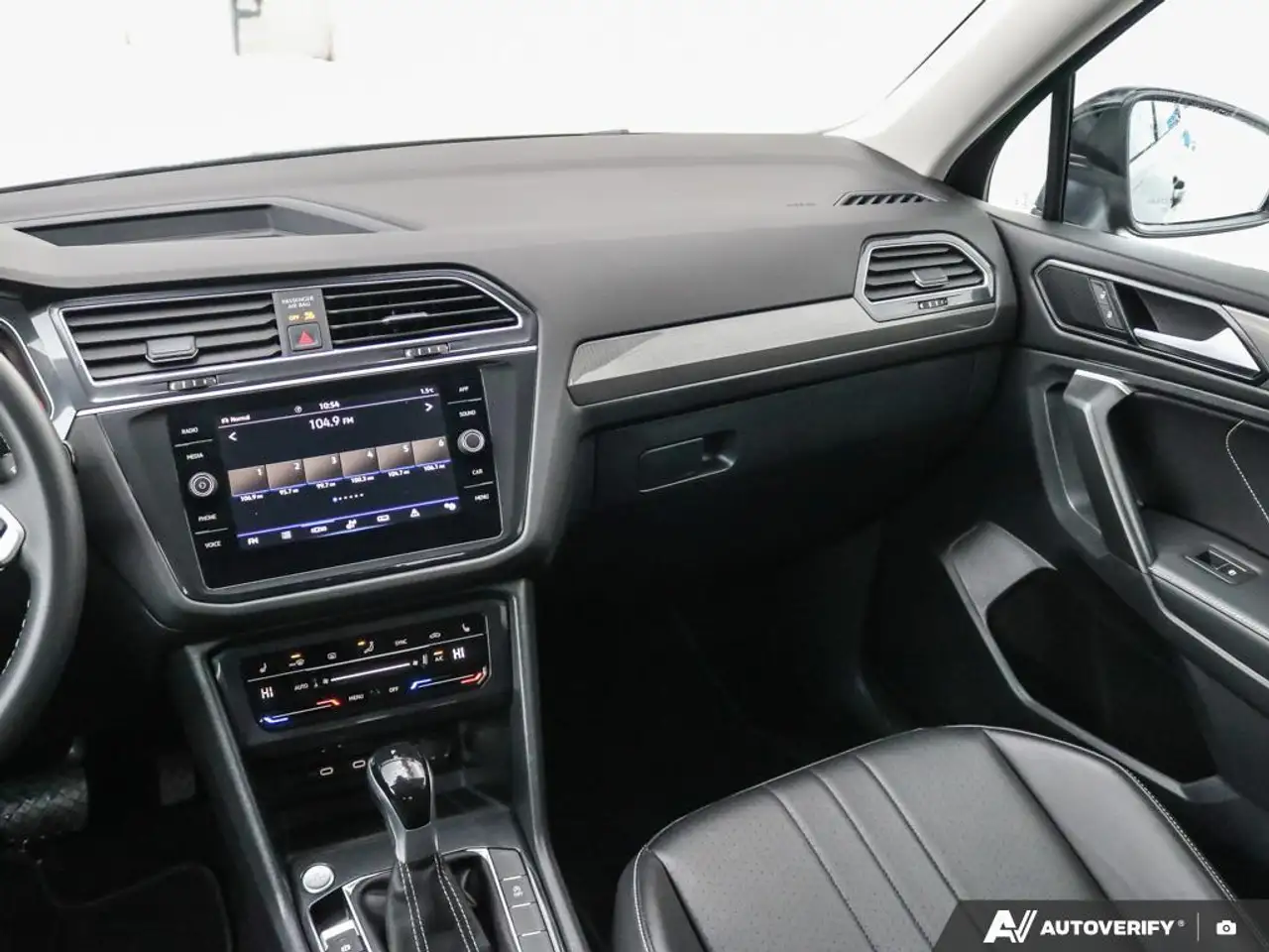Volkswagen Tiguan снимка Volkswagen Tiguan