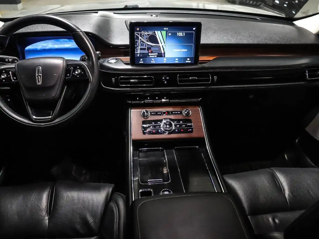 Lincoln Aviator снимка Lincoln Aviator