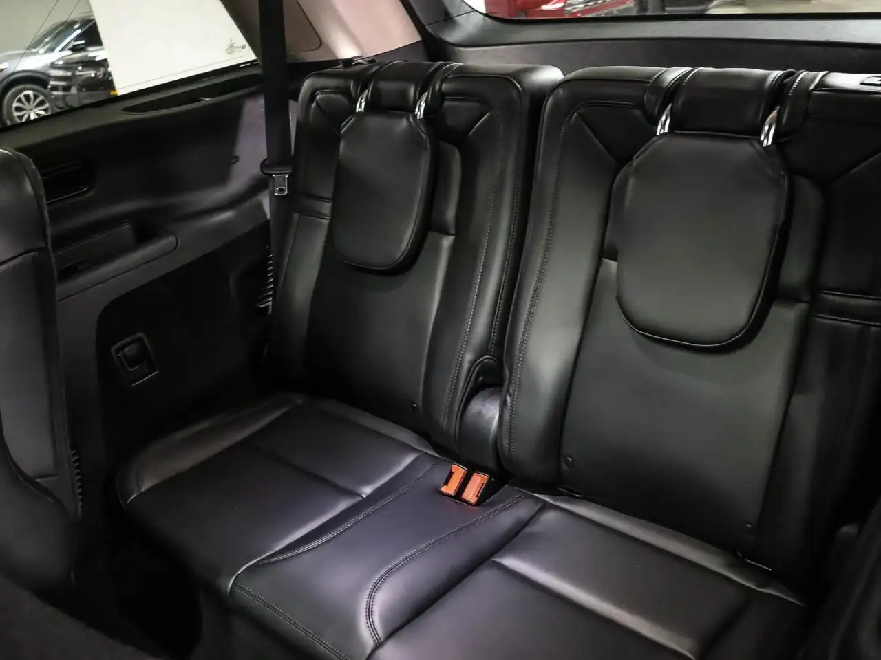 Lincoln Aviator снимка Lincoln Aviator