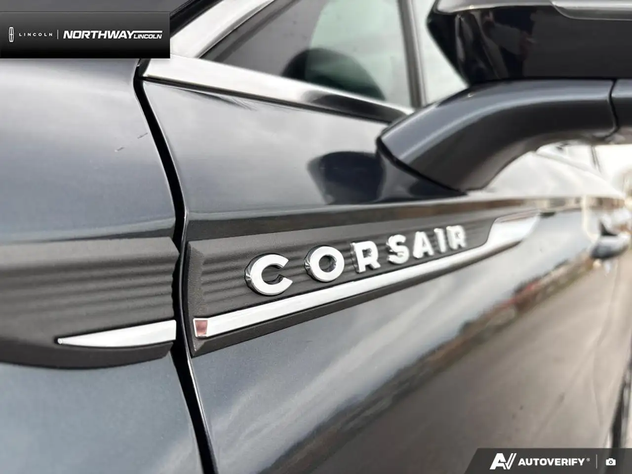 Lincoln Corsair снимка Lincoln Corsair
