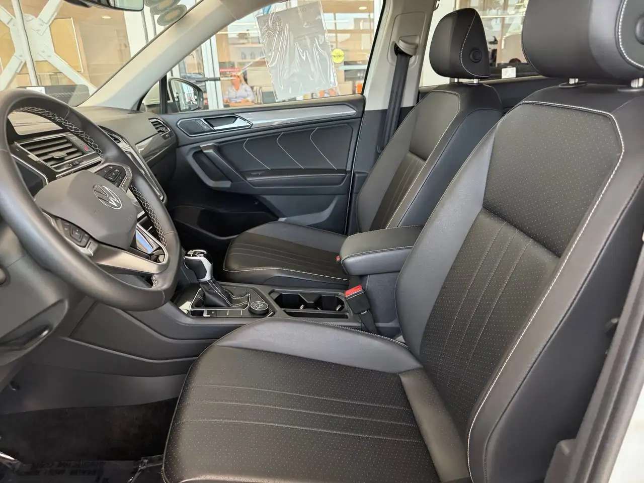 Volkswagen Tiguan снимка Volkswagen Tiguan