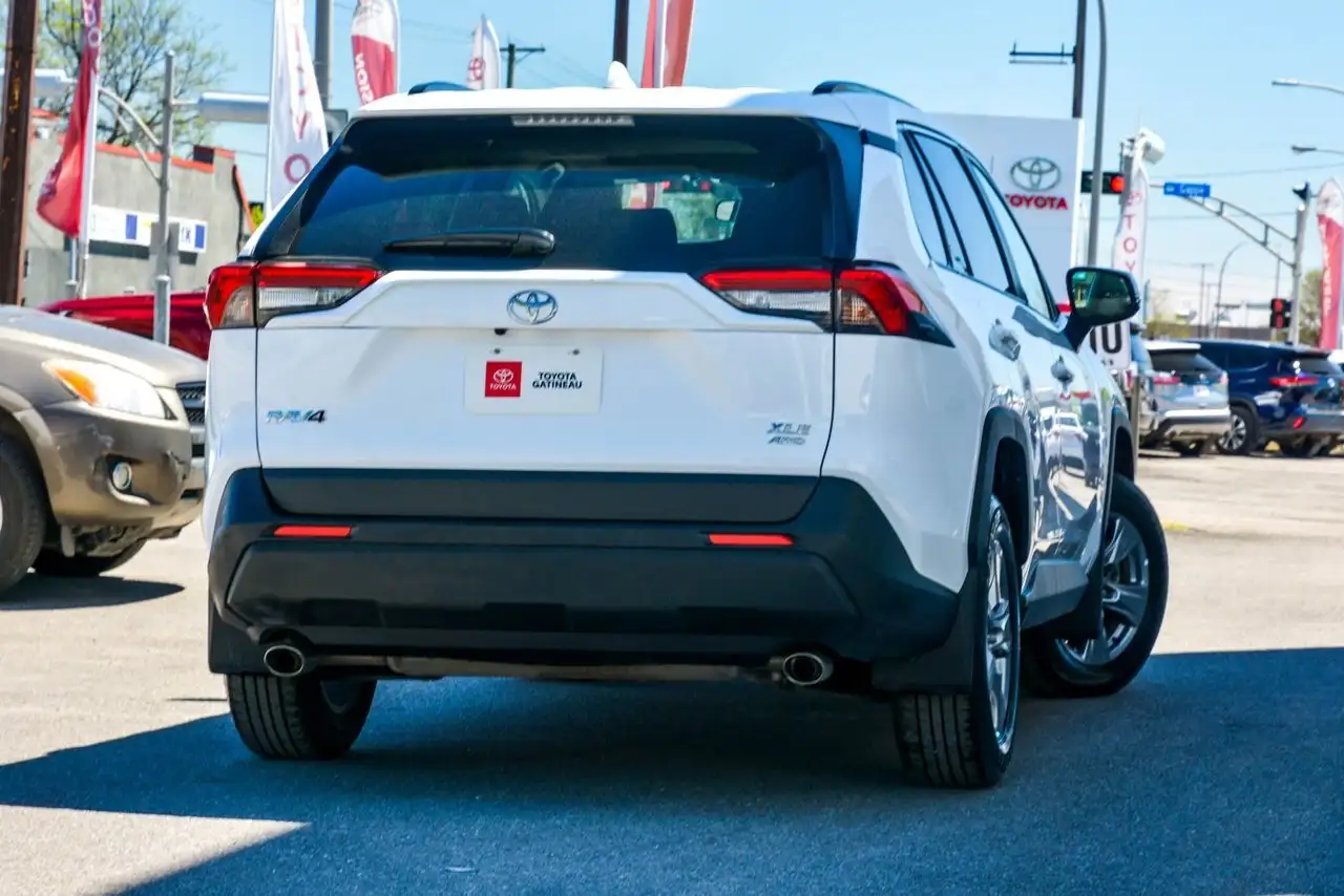 Toyota RAV 4 photo Toyota RAV 4