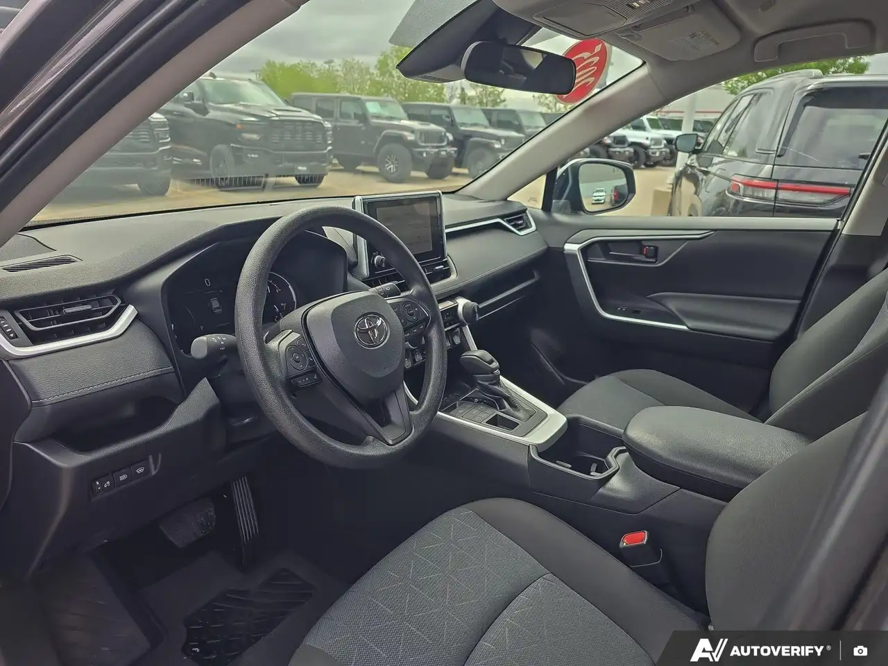 Toyota RAV 4 снимка Toyota RAV 4