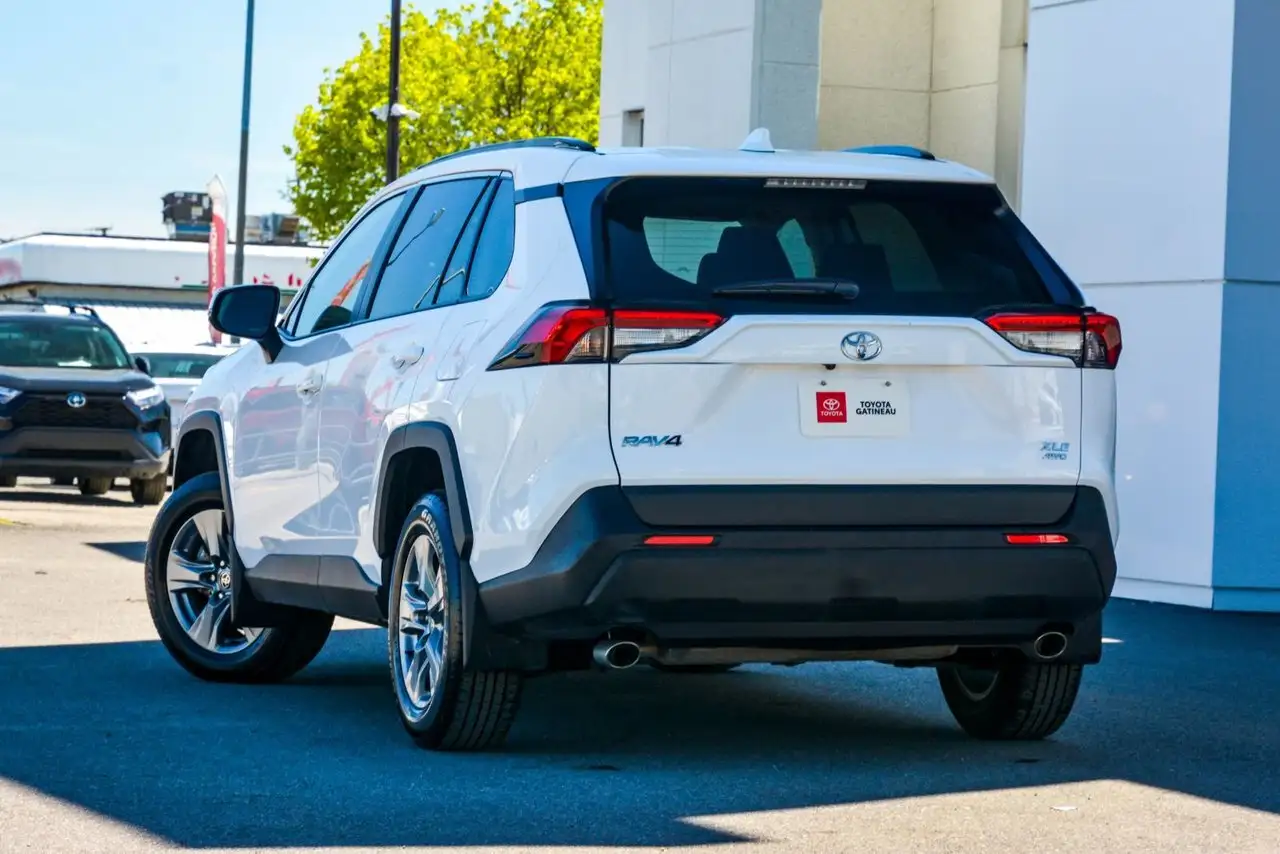 Toyota RAV 4 photo Toyota RAV 4