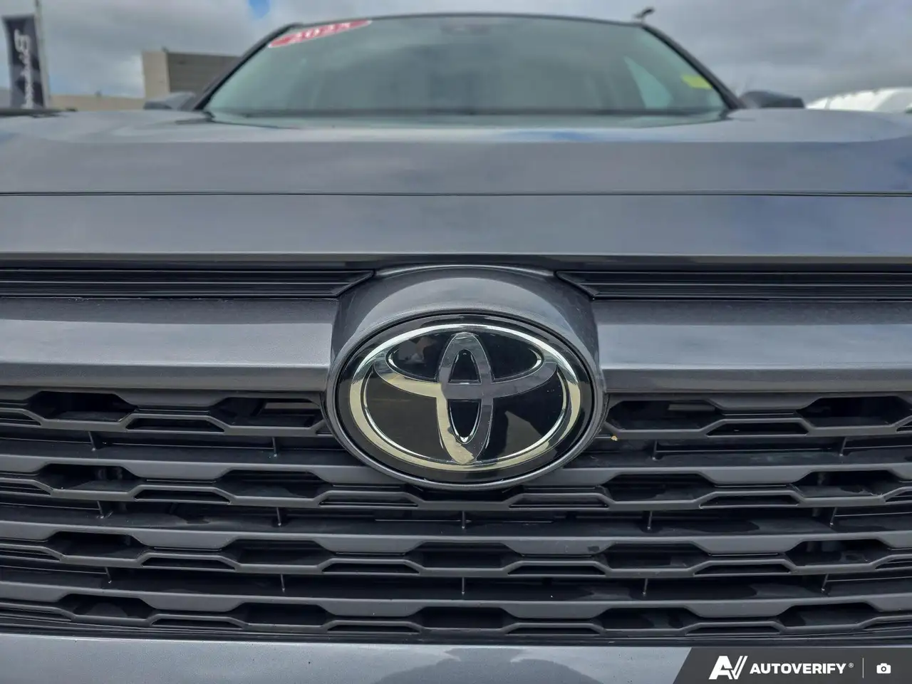 Toyota RAV 4 снимка Toyota RAV 4