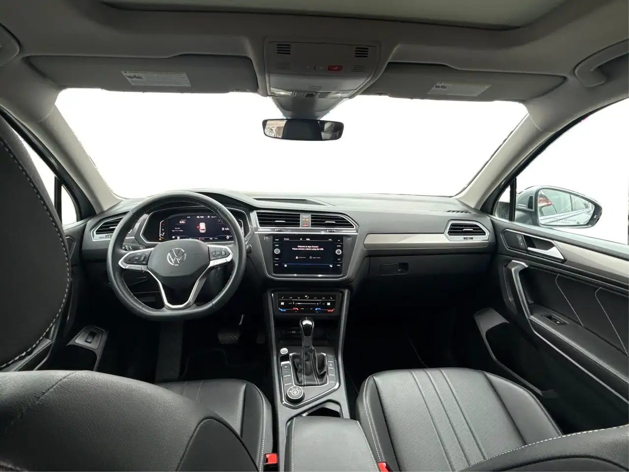 Volkswagen Tiguan снимка Volkswagen Tiguan