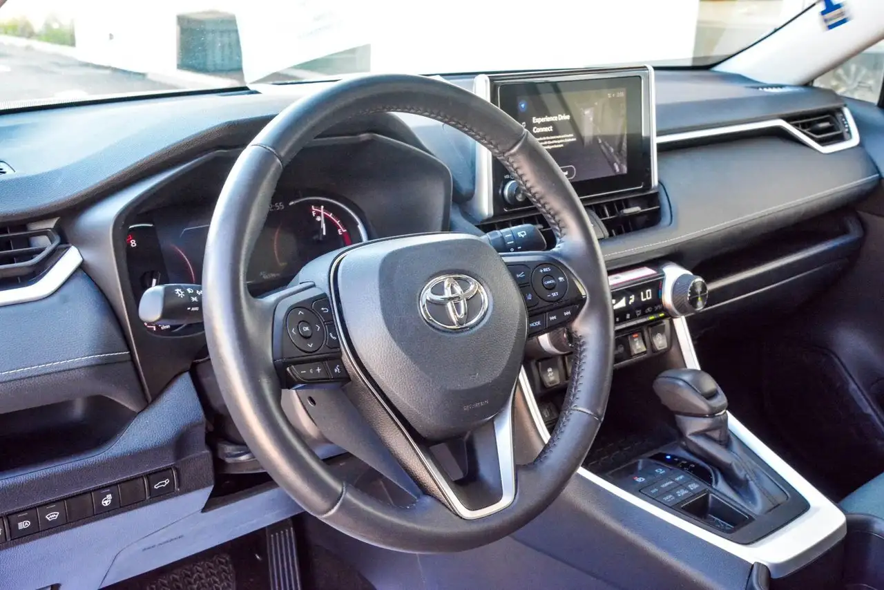 Toyota RAV 4 photo Toyota RAV 4
