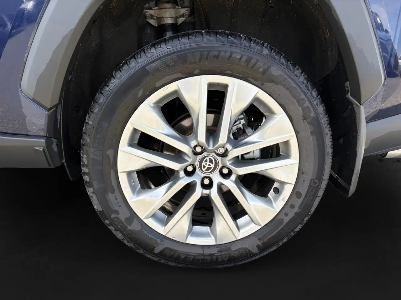 Toyota RAV 4 снимка Toyota RAV 4