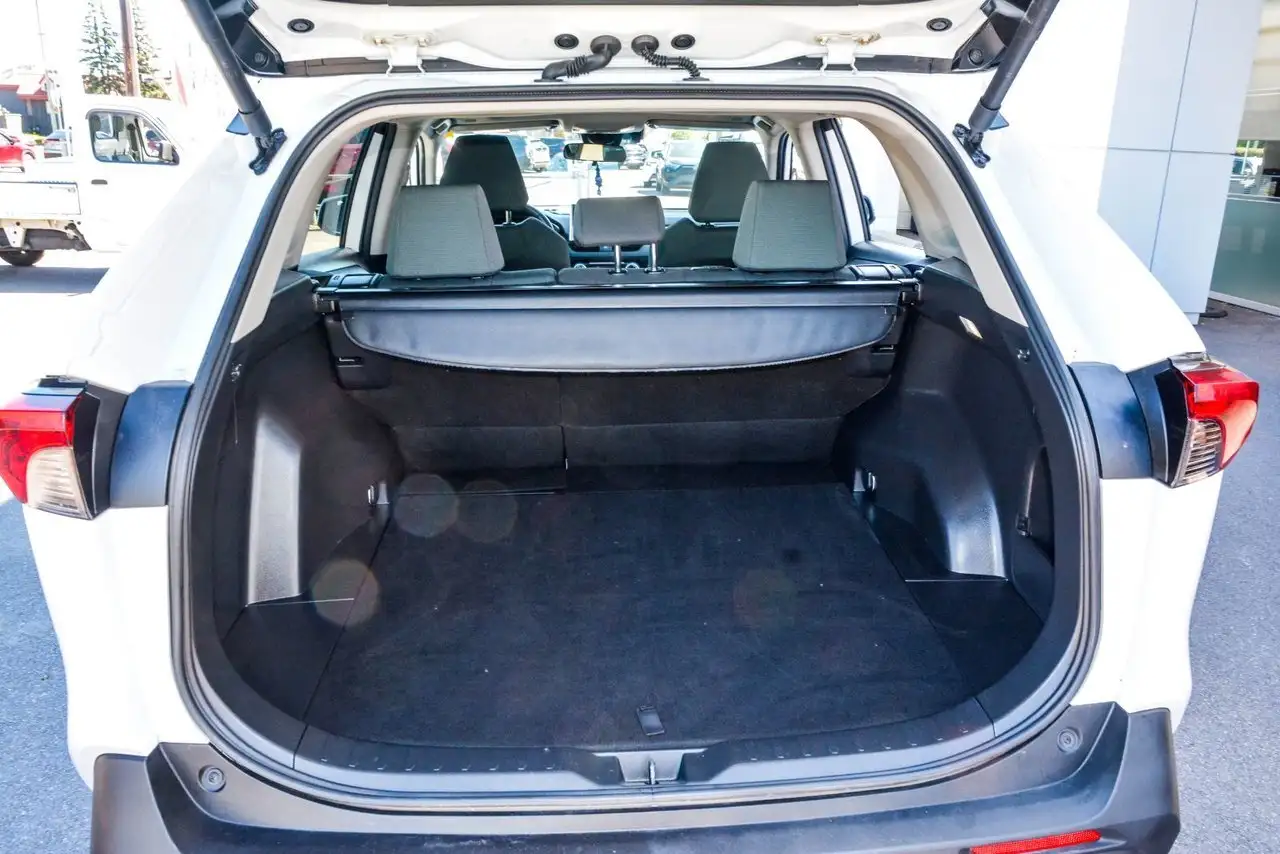Toyota RAV 4 photo Toyota RAV 4