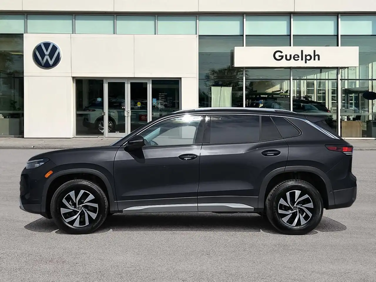 Volkswagen Tiguan снимка Volkswagen Tiguan