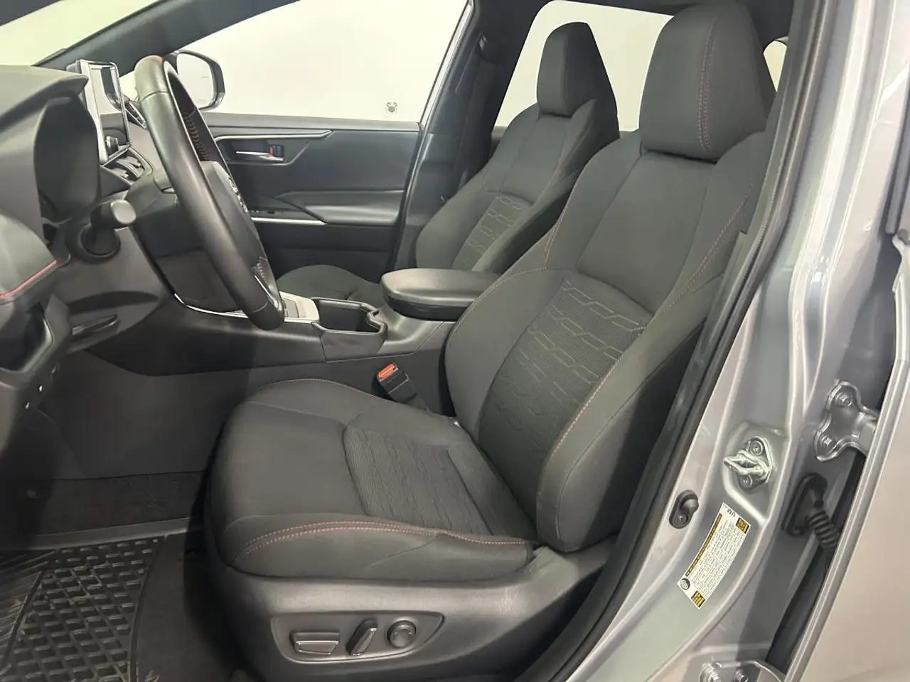 Toyota RAV 4 Prime снимка Toyota RAV 4 Prime