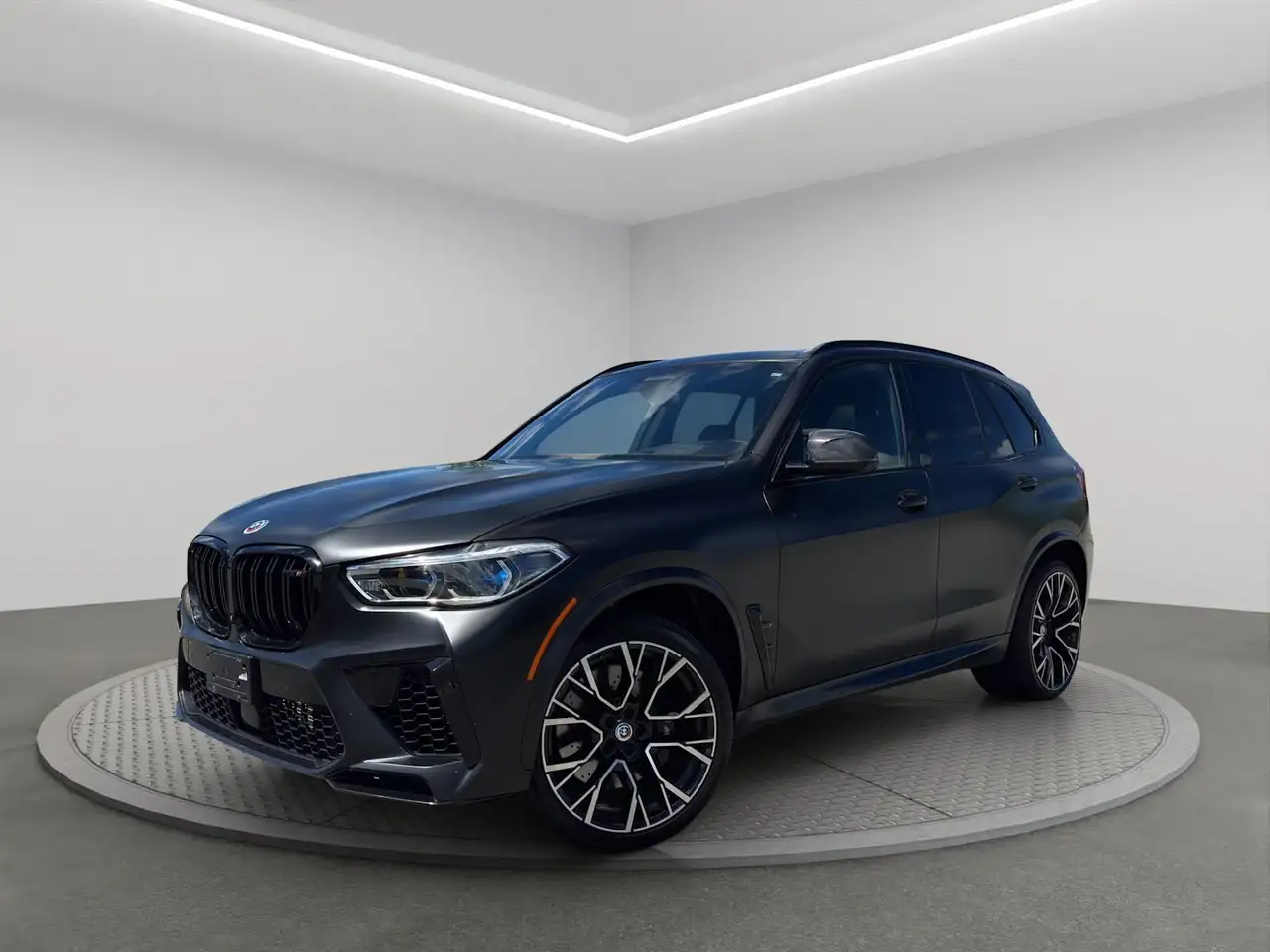 BMW X5 M снимка BMW X5 M